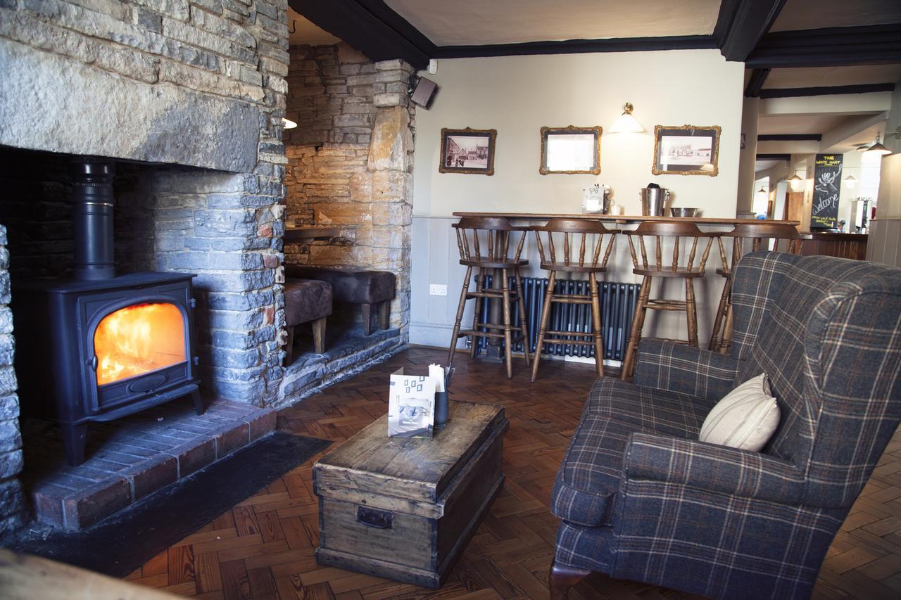 Hotel The White Hart Somerton  Exterior foto